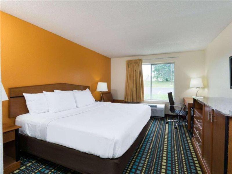 Days Inn By Wyndham Florence Cincinnati Area Экстерьер фото