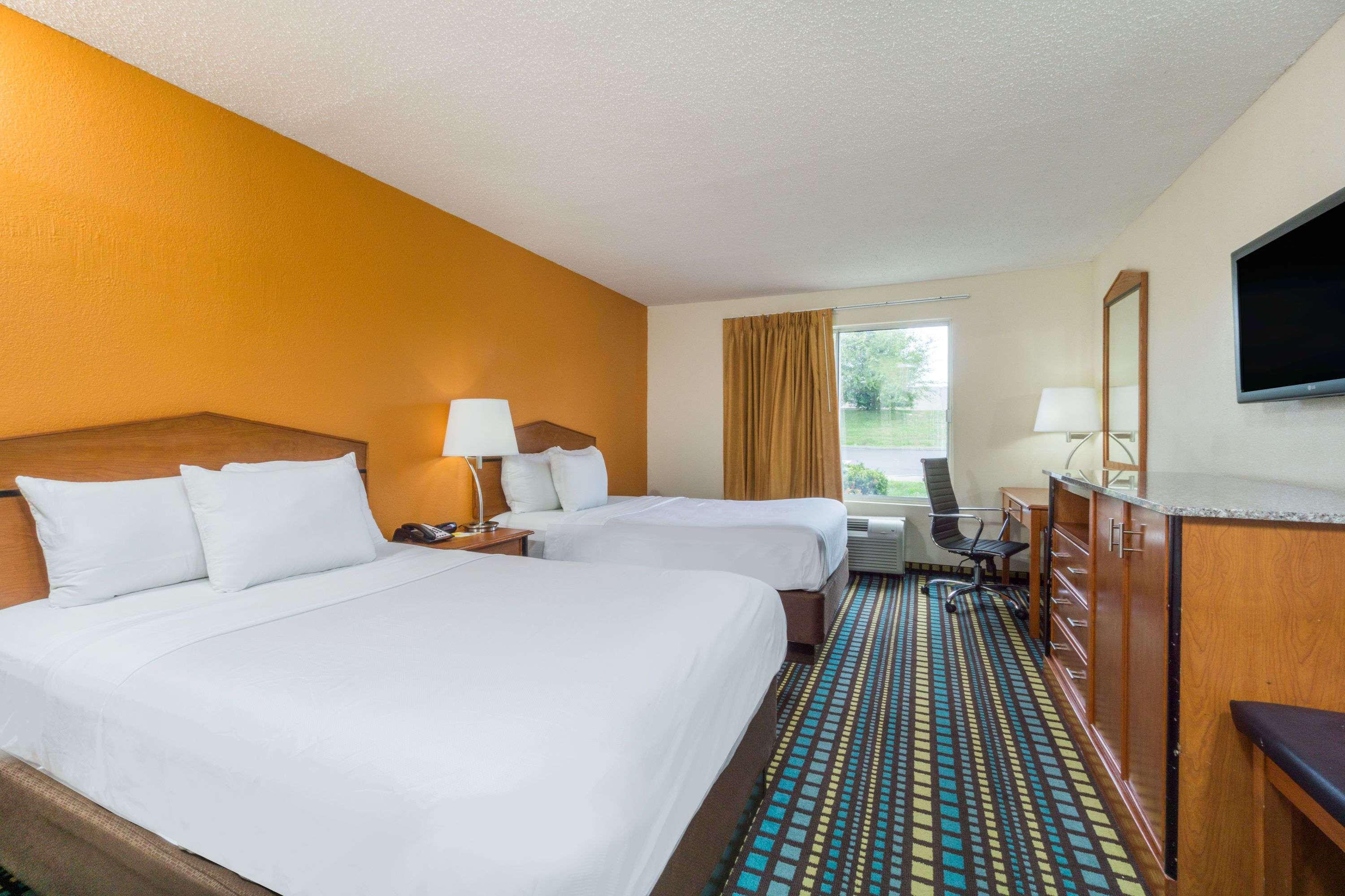 Days Inn By Wyndham Florence Cincinnati Area Экстерьер фото