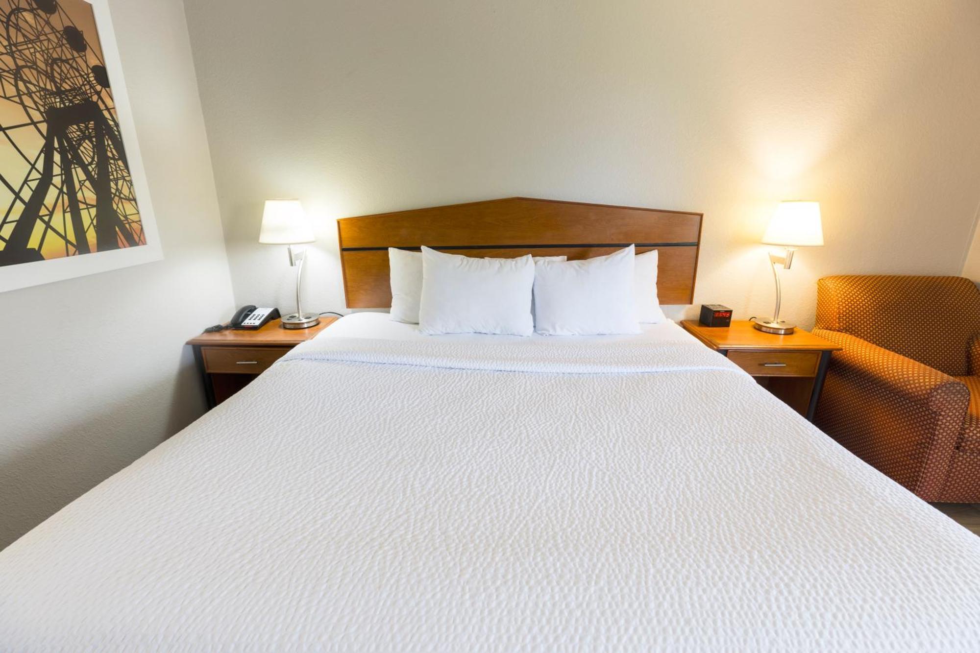 Days Inn By Wyndham Florence Cincinnati Area Экстерьер фото