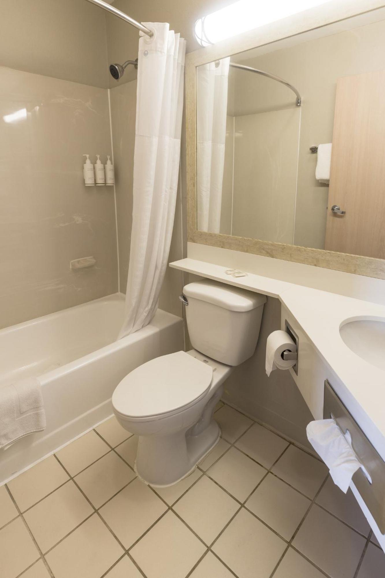 Days Inn By Wyndham Florence Cincinnati Area Экстерьер фото