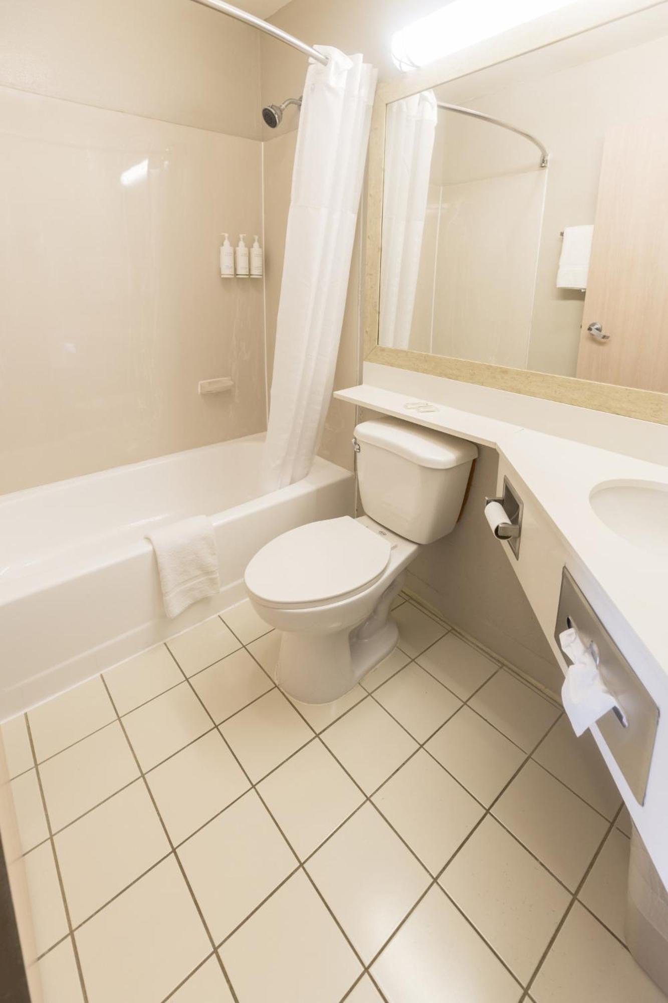 Days Inn By Wyndham Florence Cincinnati Area Экстерьер фото