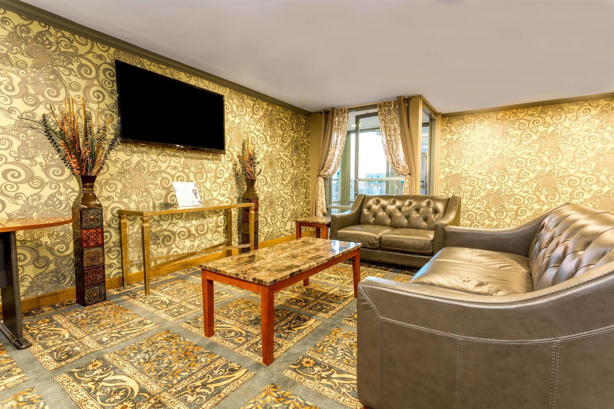 Days Inn By Wyndham Florence Cincinnati Area Экстерьер фото