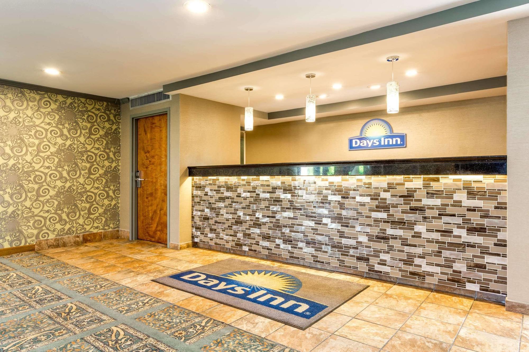 Days Inn By Wyndham Florence Cincinnati Area Экстерьер фото