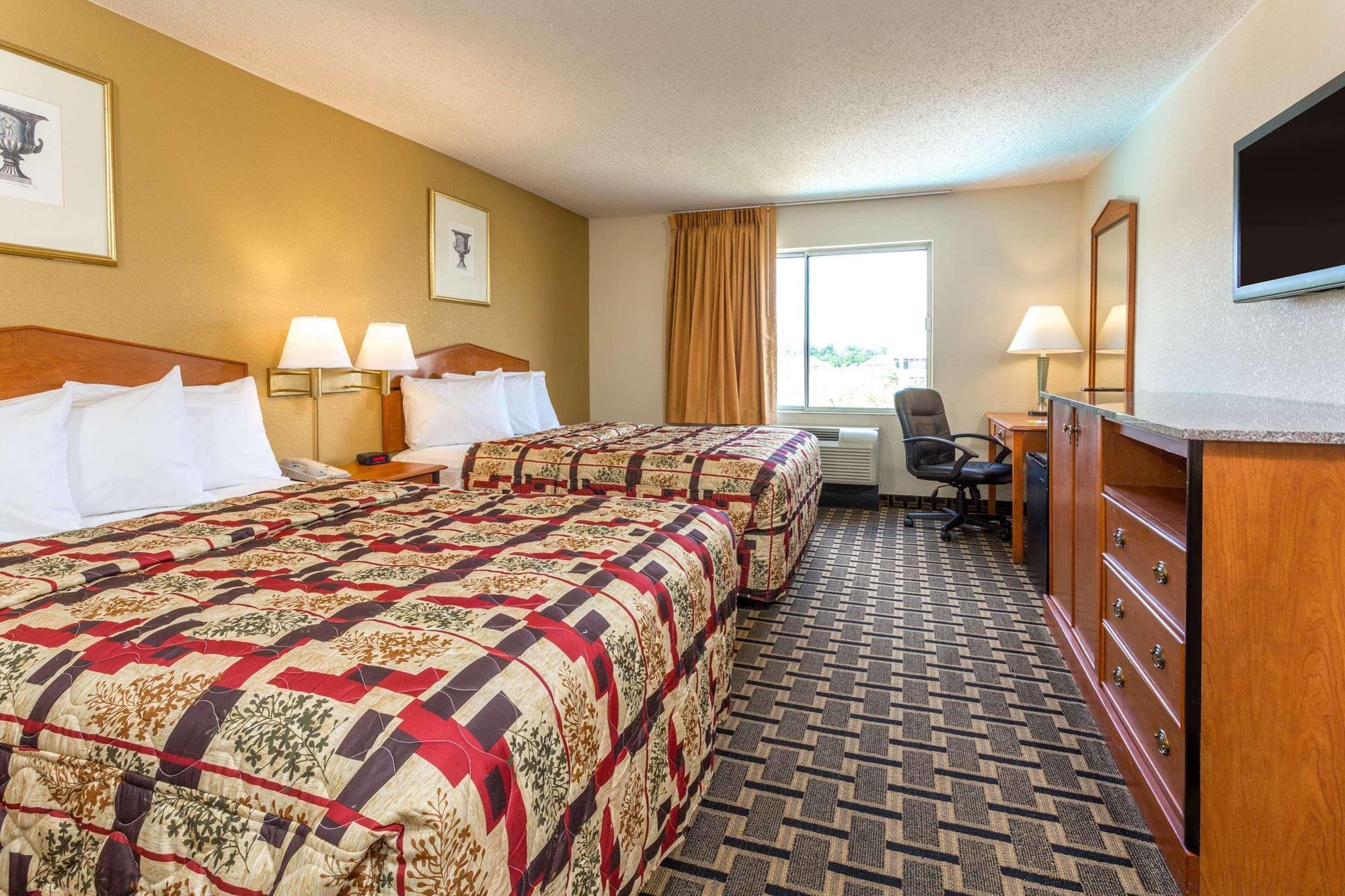 Days Inn By Wyndham Florence Cincinnati Area Экстерьер фото